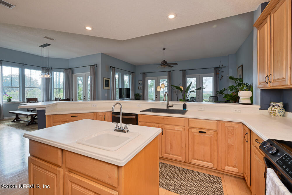 1470 MARSH VIEW Court