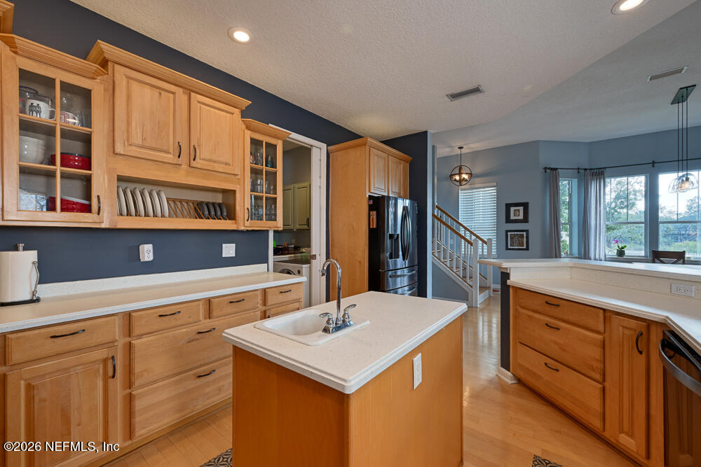 1470 MARSH VIEW Court