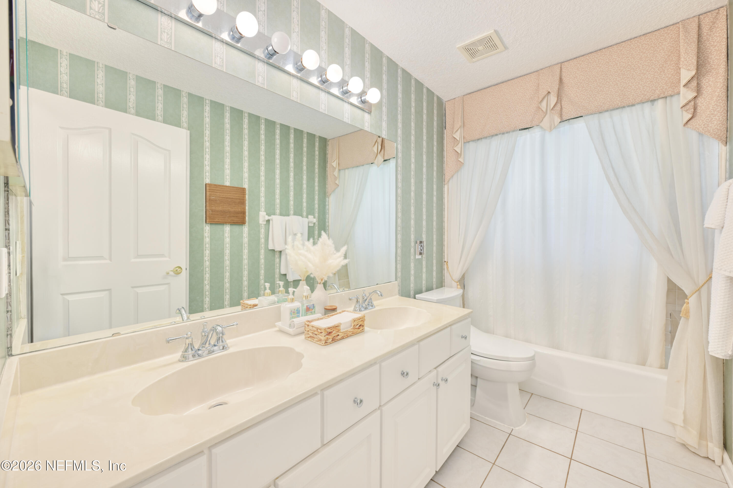 1571 BLUE HERON Lane