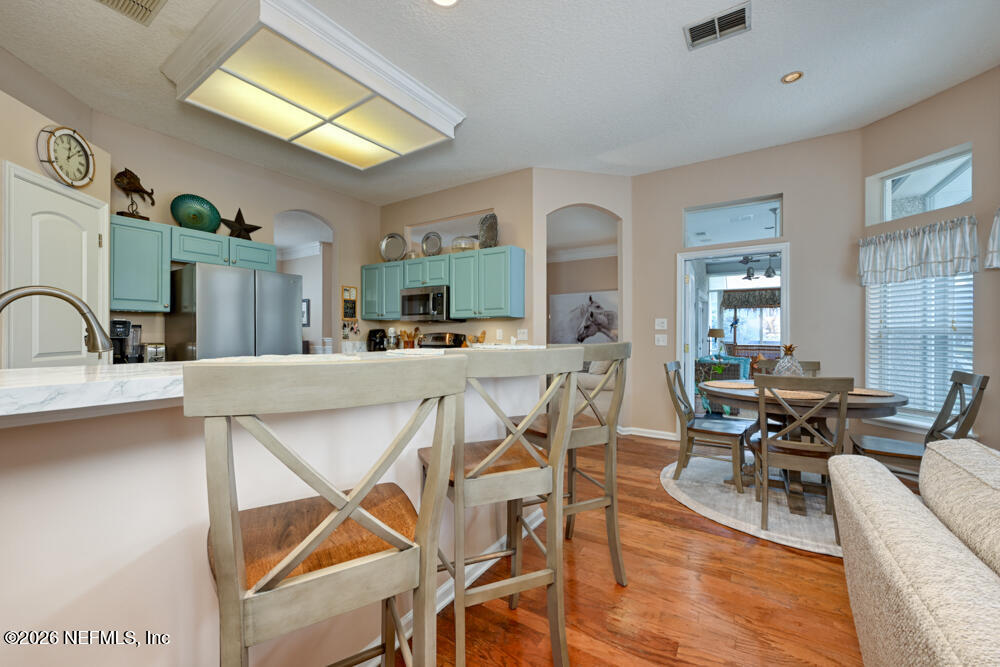 1571 BLUE HERON Lane