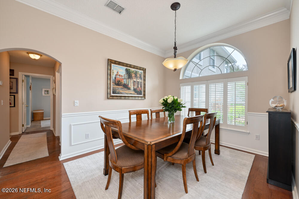 1571 BLUE HERON Lane