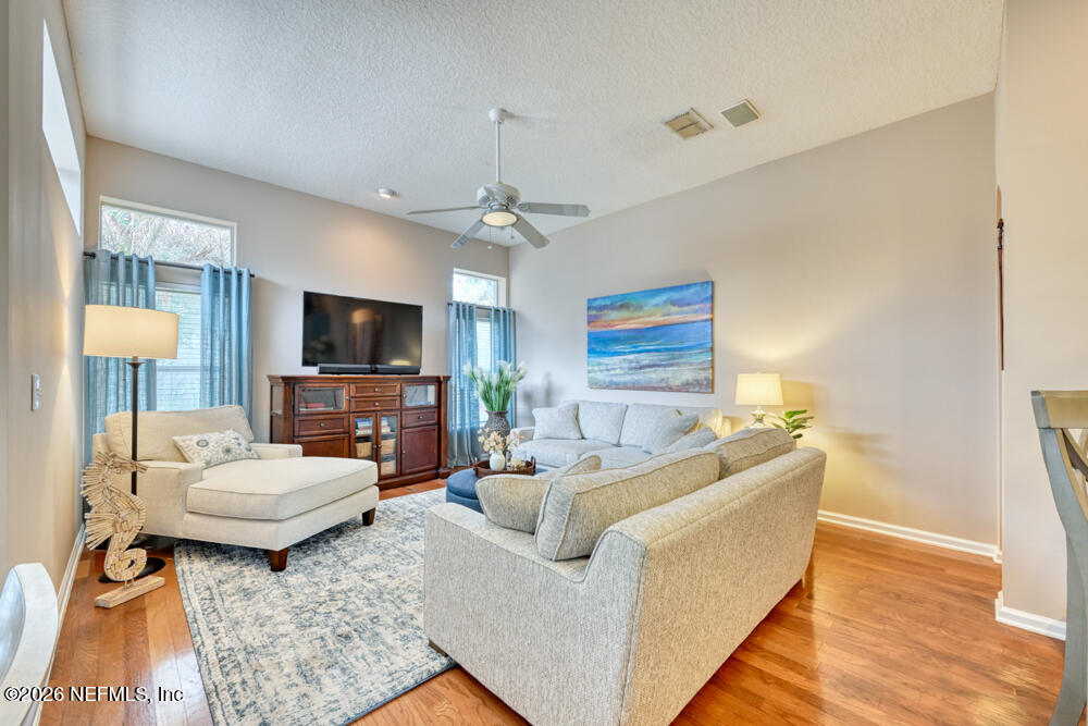 1571 BLUE HERON Lane