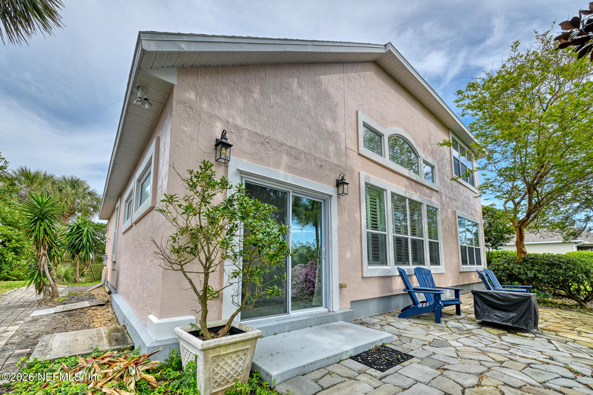 645 SAND ISLES Circle