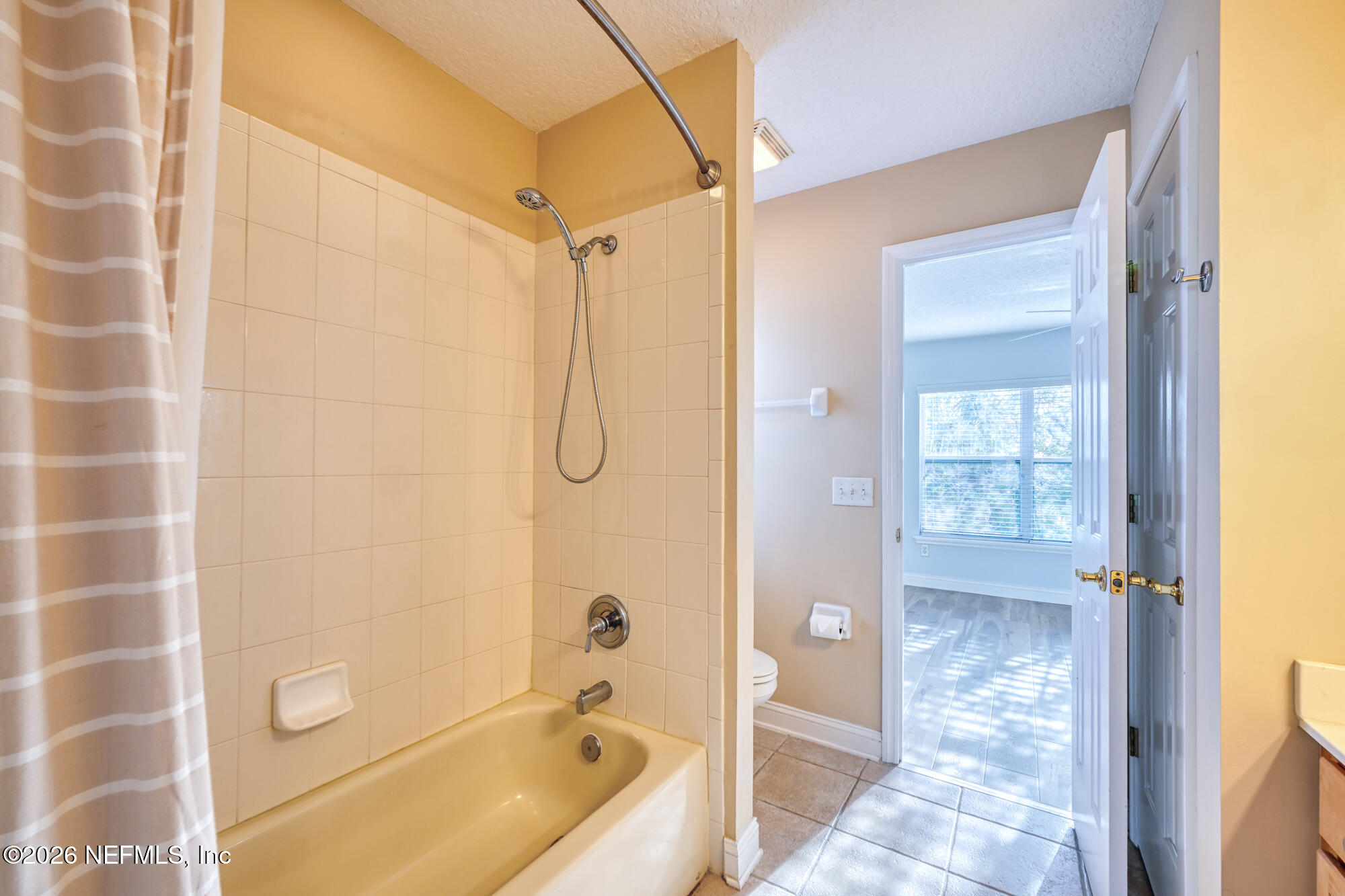 645 SAND ISLES Circle