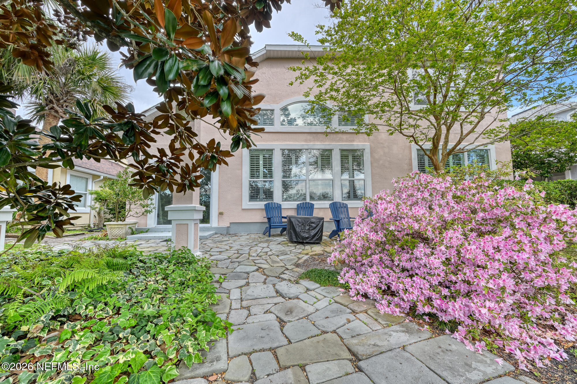 645 SAND ISLES Circle