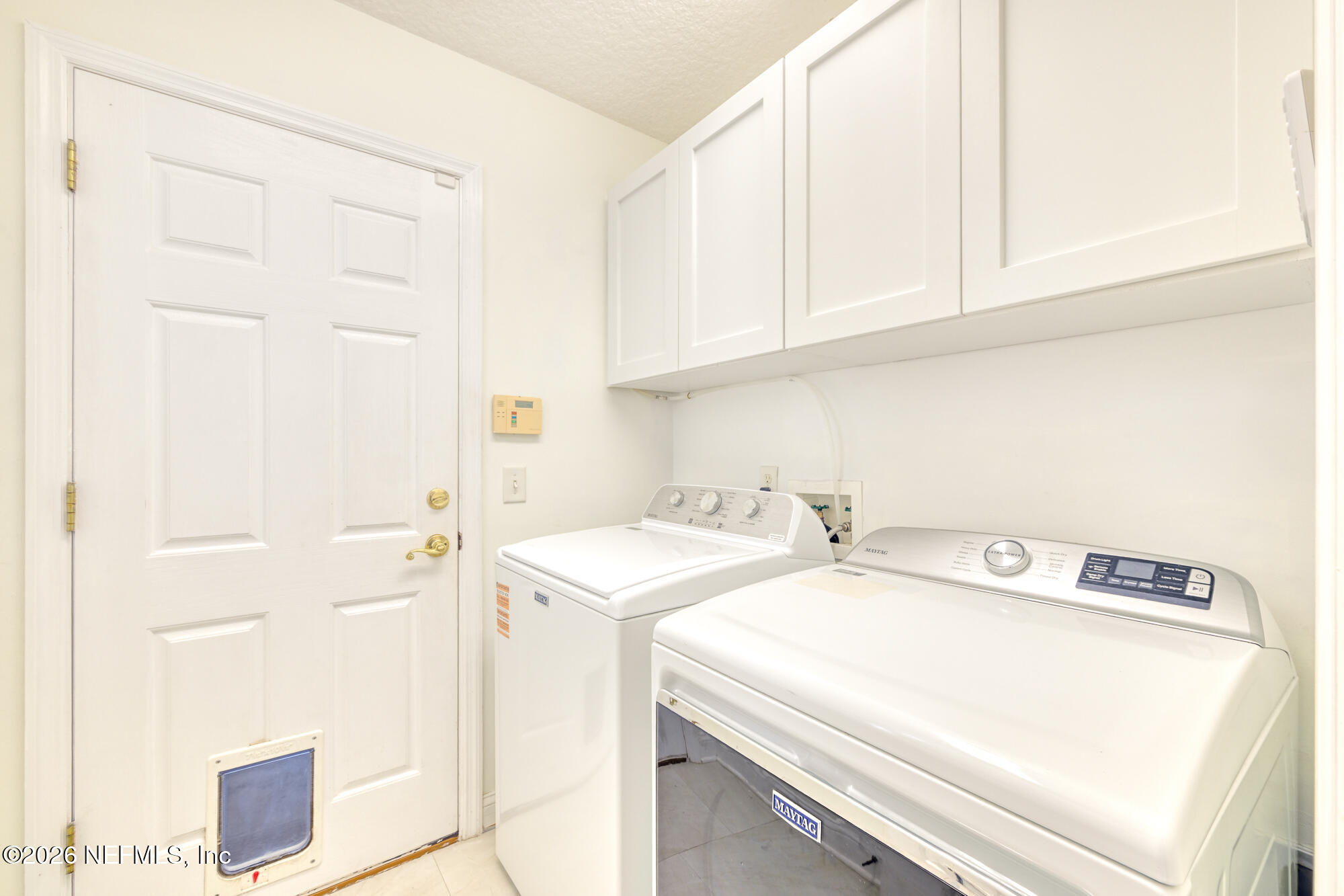 645 SAND ISLES Circle