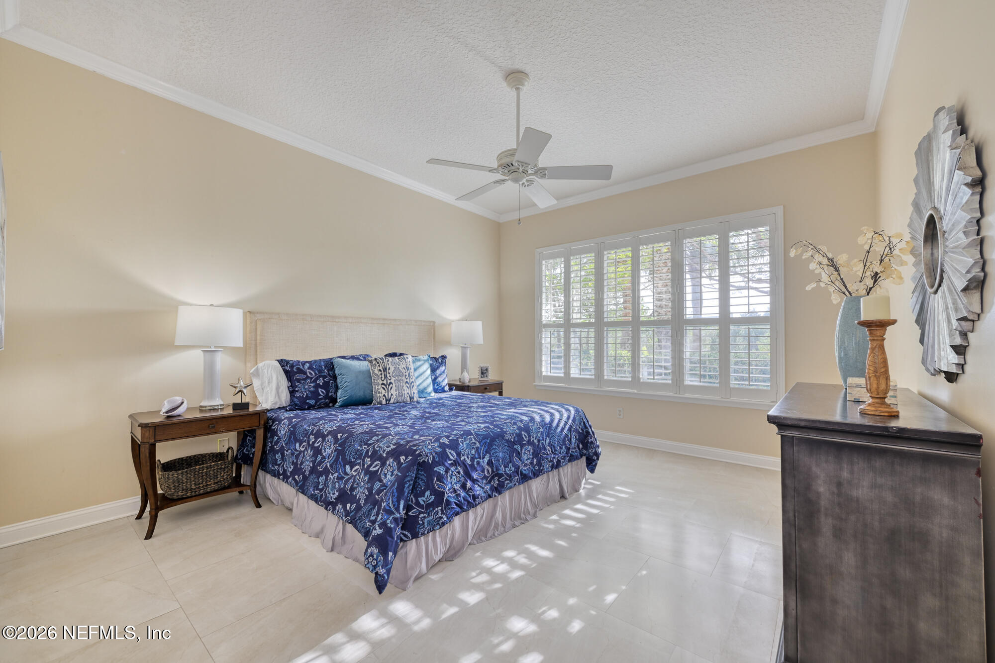 645 SAND ISLES Circle