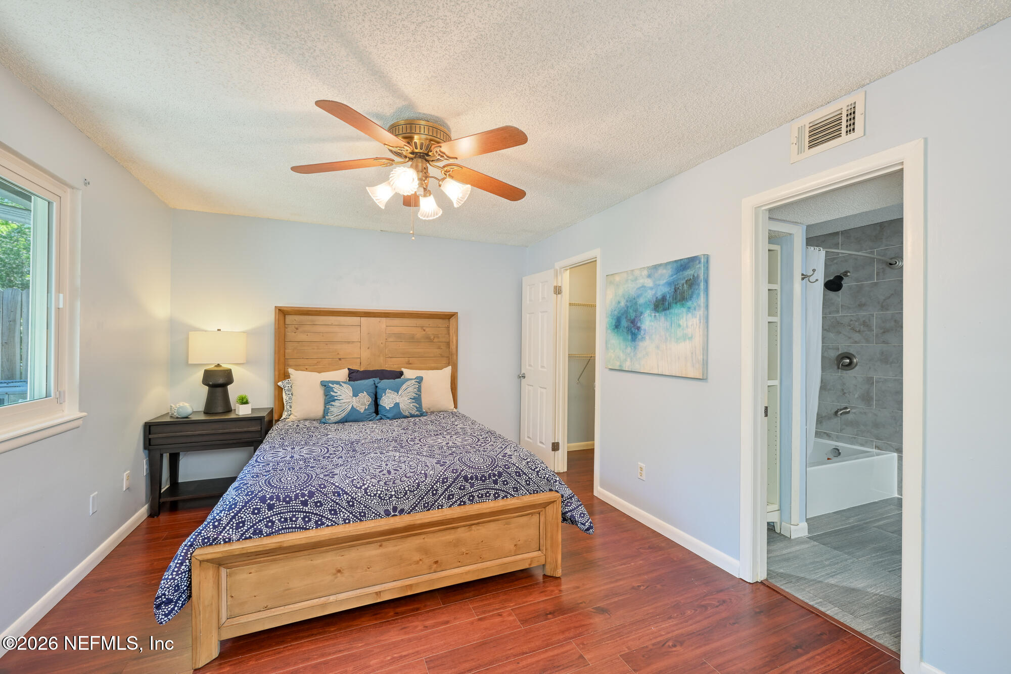 582 AQUATIC Drive