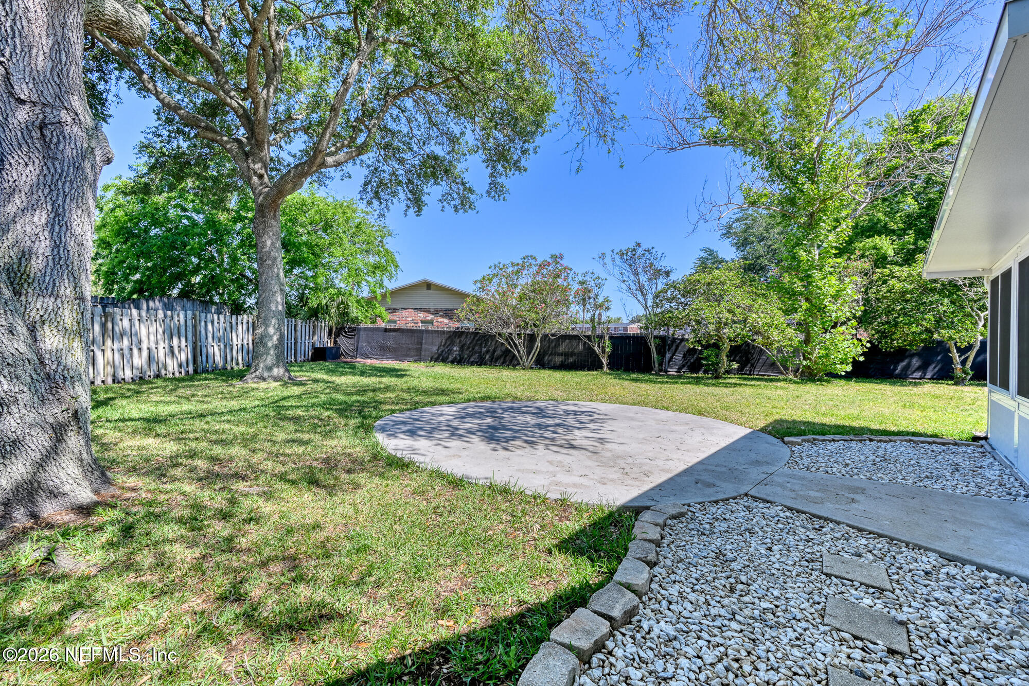 582 AQUATIC Drive