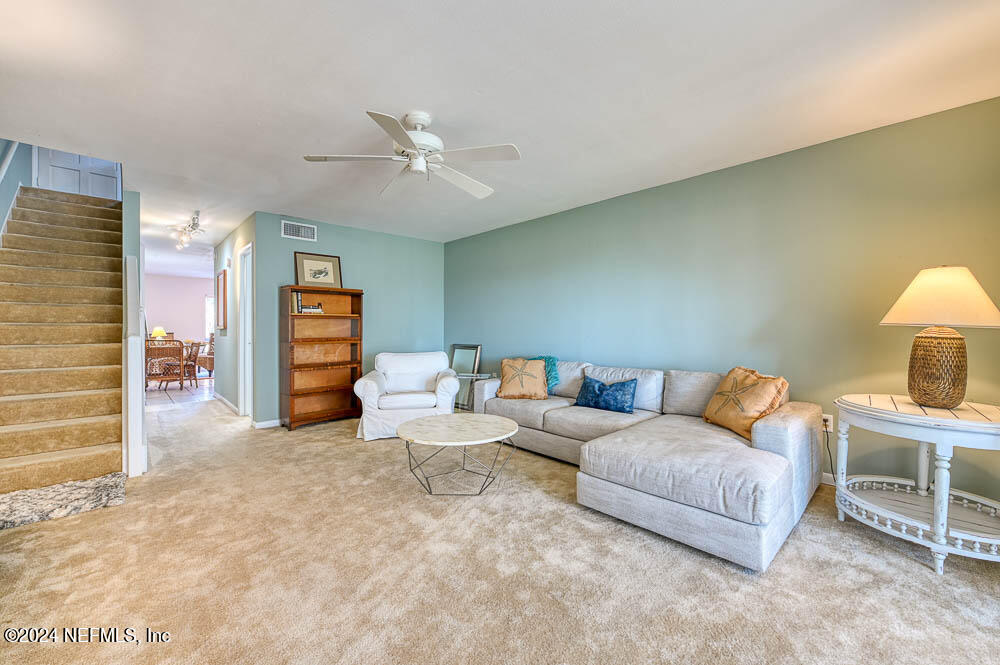 2321 COSTA VERDE Boulevard 201