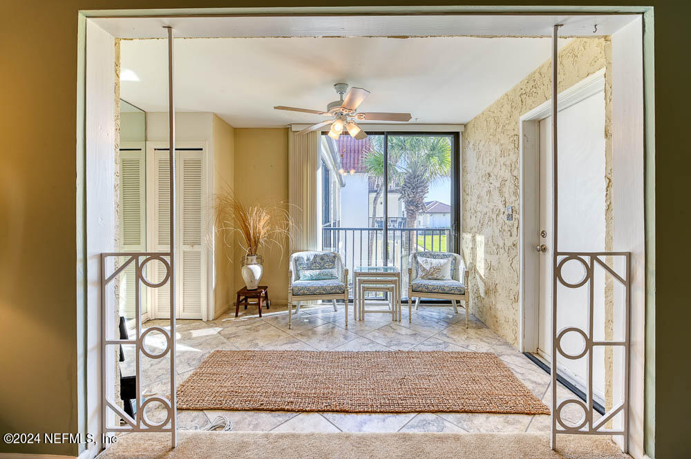 2321 COSTA VERDE Boulevard 201