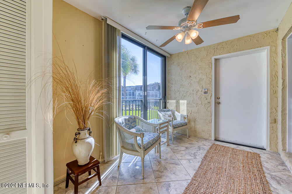 2321 COSTA VERDE Boulevard 201