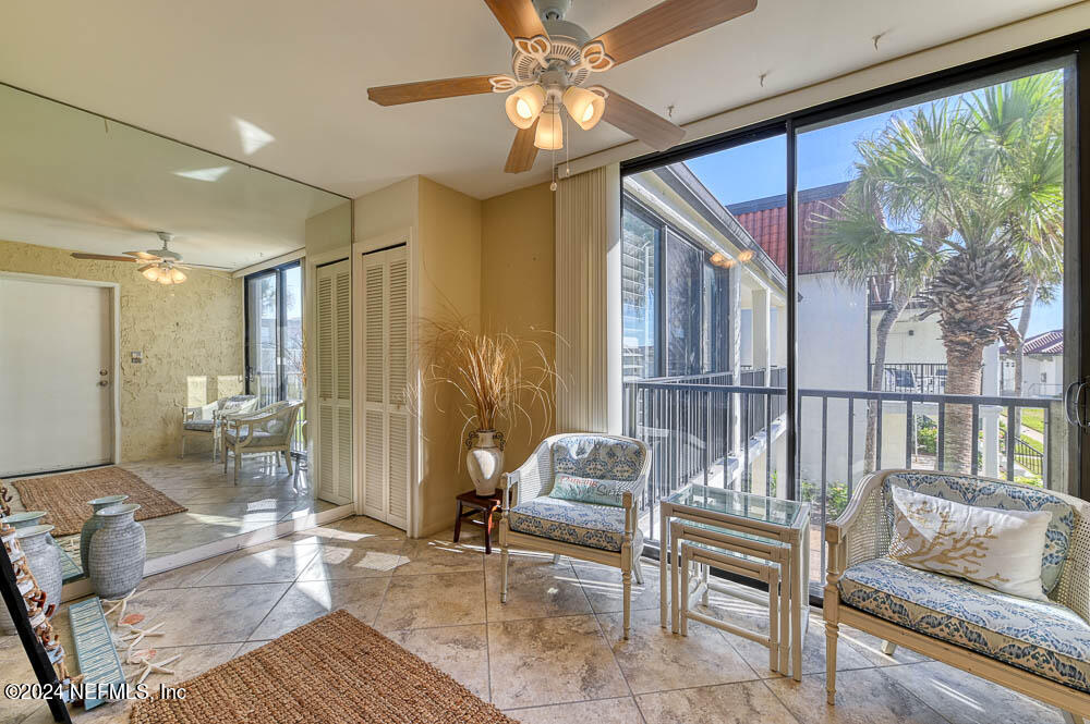 2321 COSTA VERDE Boulevard 201