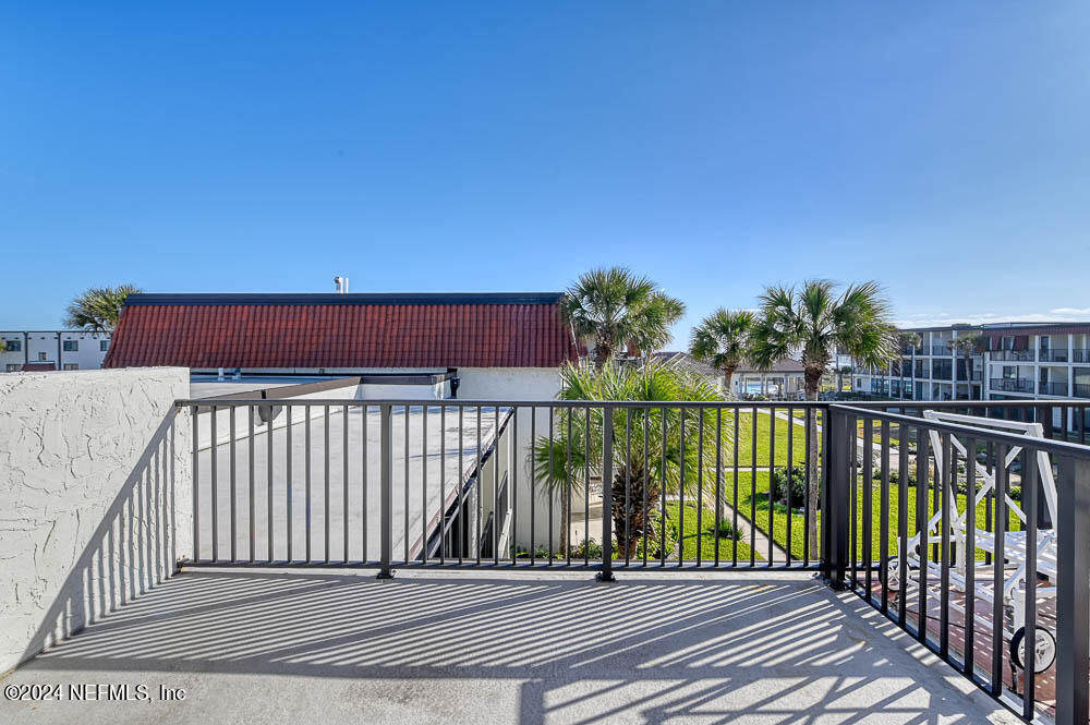 2321 COSTA VERDE Boulevard 201