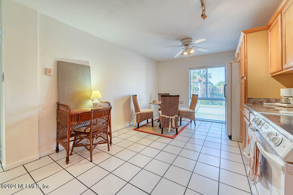 2321 COSTA VERDE Boulevard 201