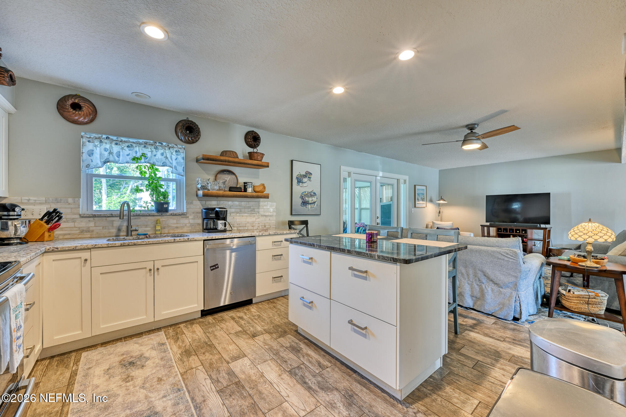 2233 SEMINOLE Road 32