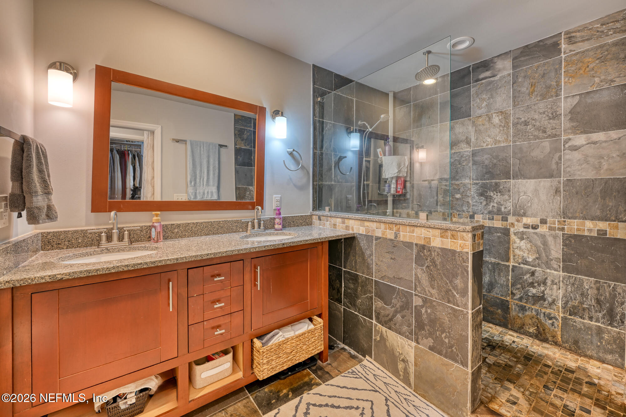 2233 SEMINOLE Road 32