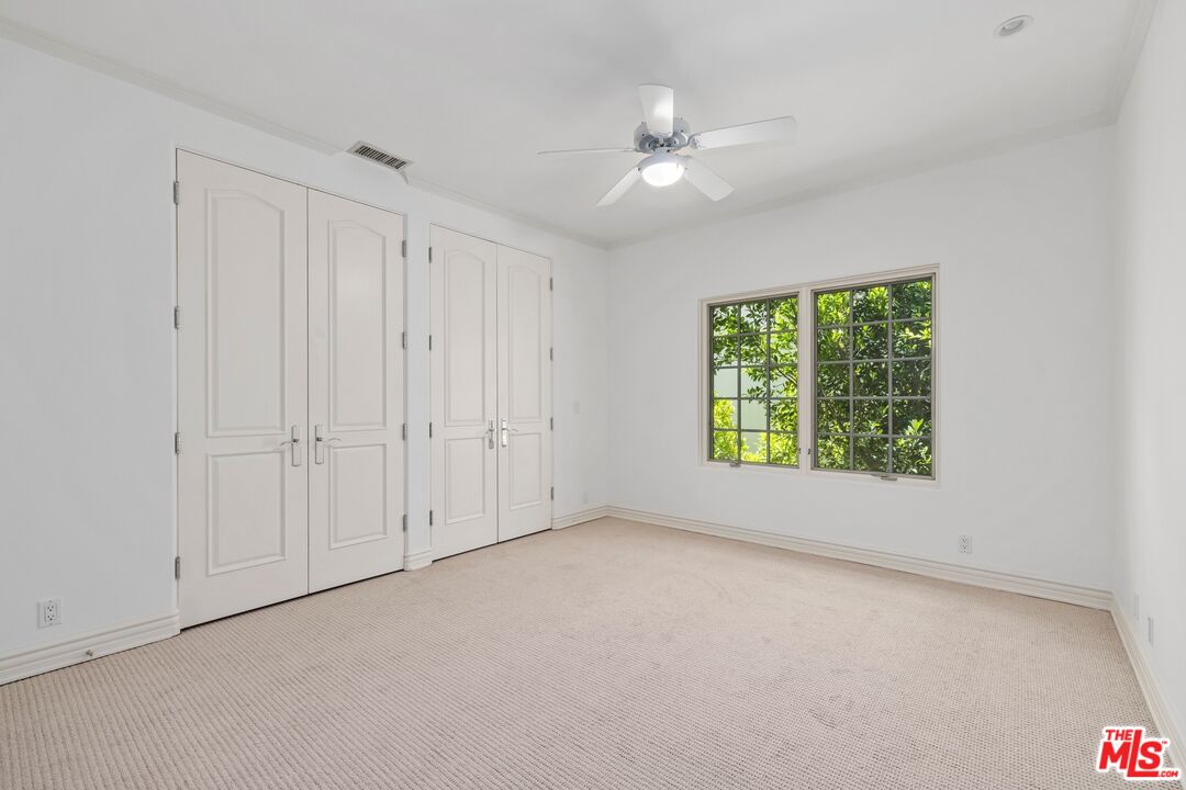 16718 Via Pacifica