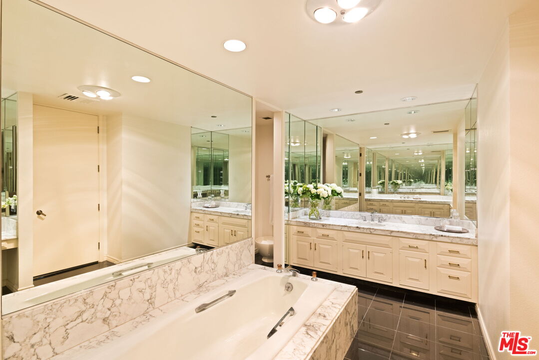 300 N Swall Dr Unit: 353