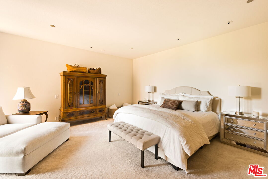 300 N Swall Dr Unit: 353