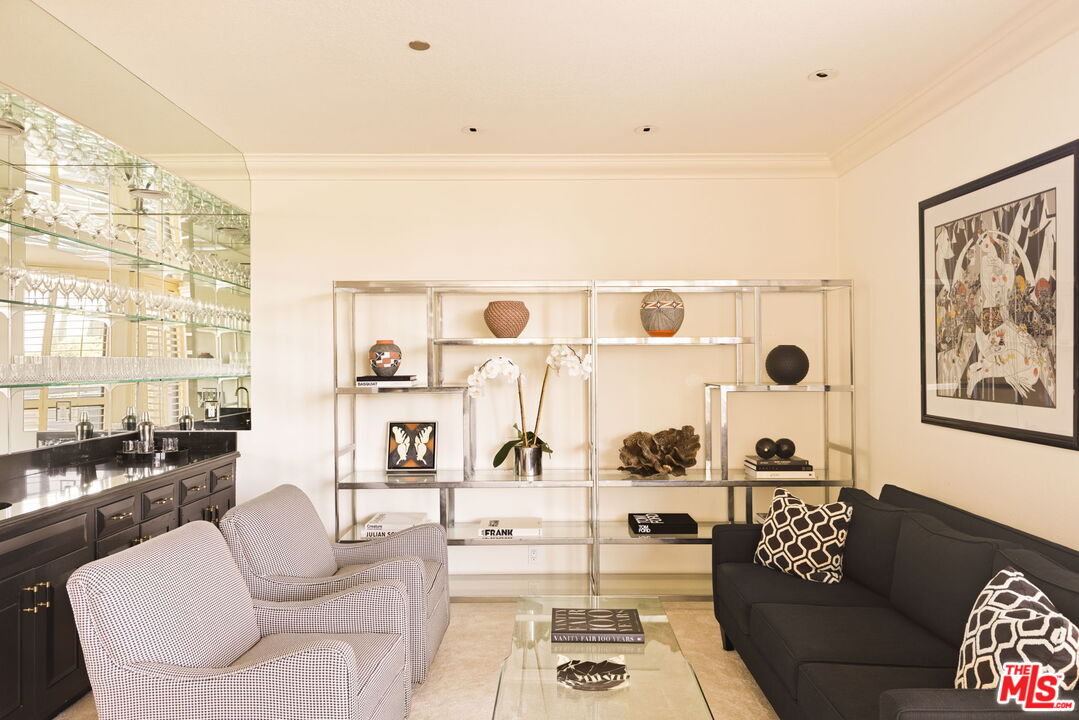 300 N Swall Dr Unit: 353