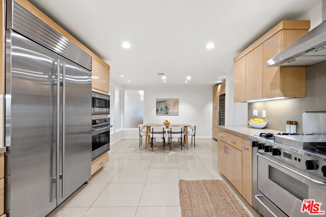 2131 Century Woods Way Unit: 16