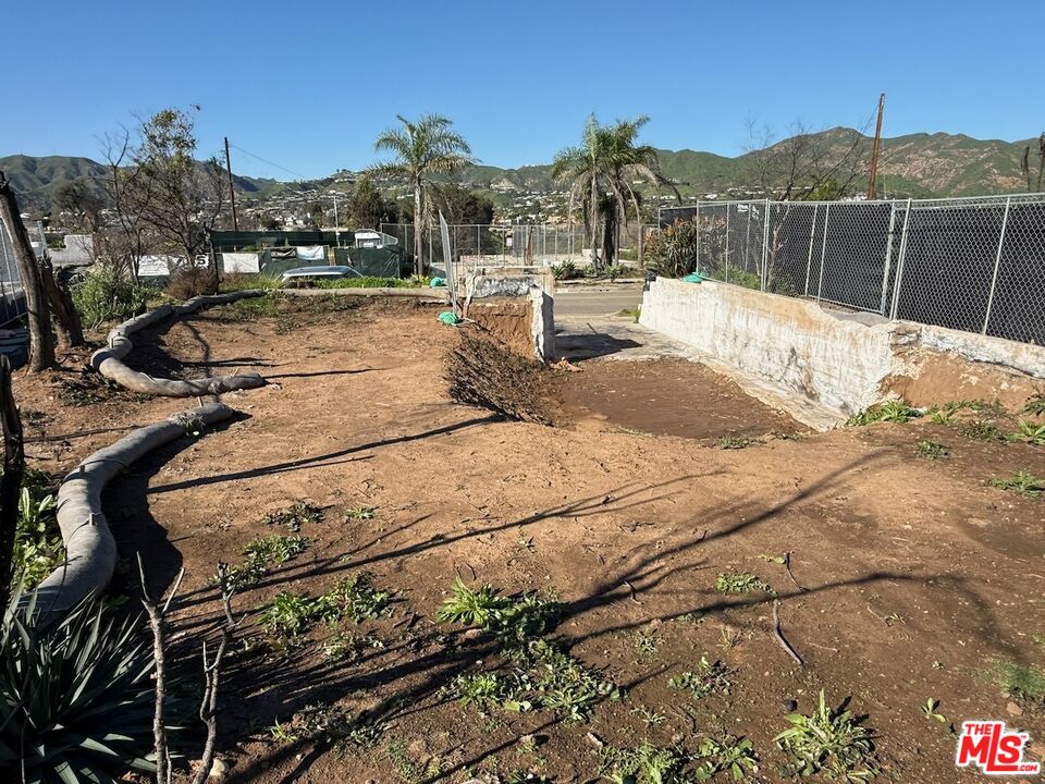 512 Mount Holyoke Ave