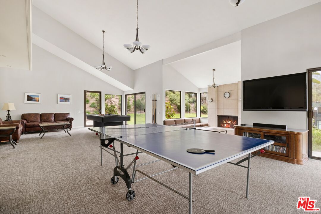 1329 Avenida De Cortez