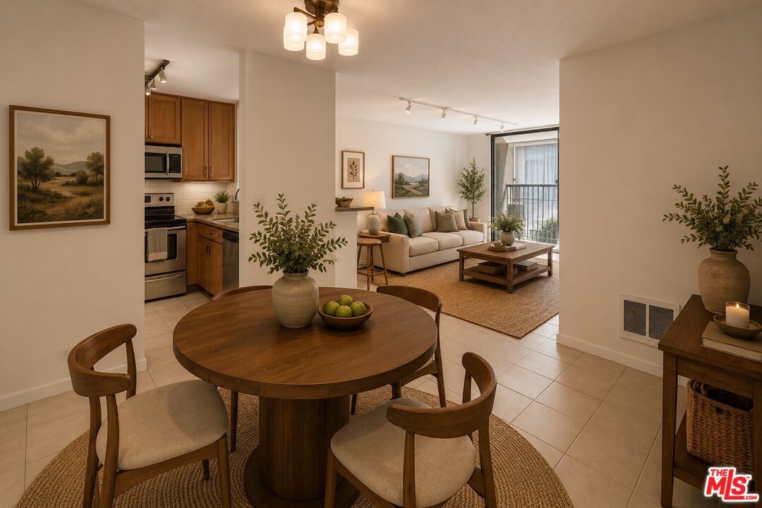 11645 Montana Ave Unit: 206