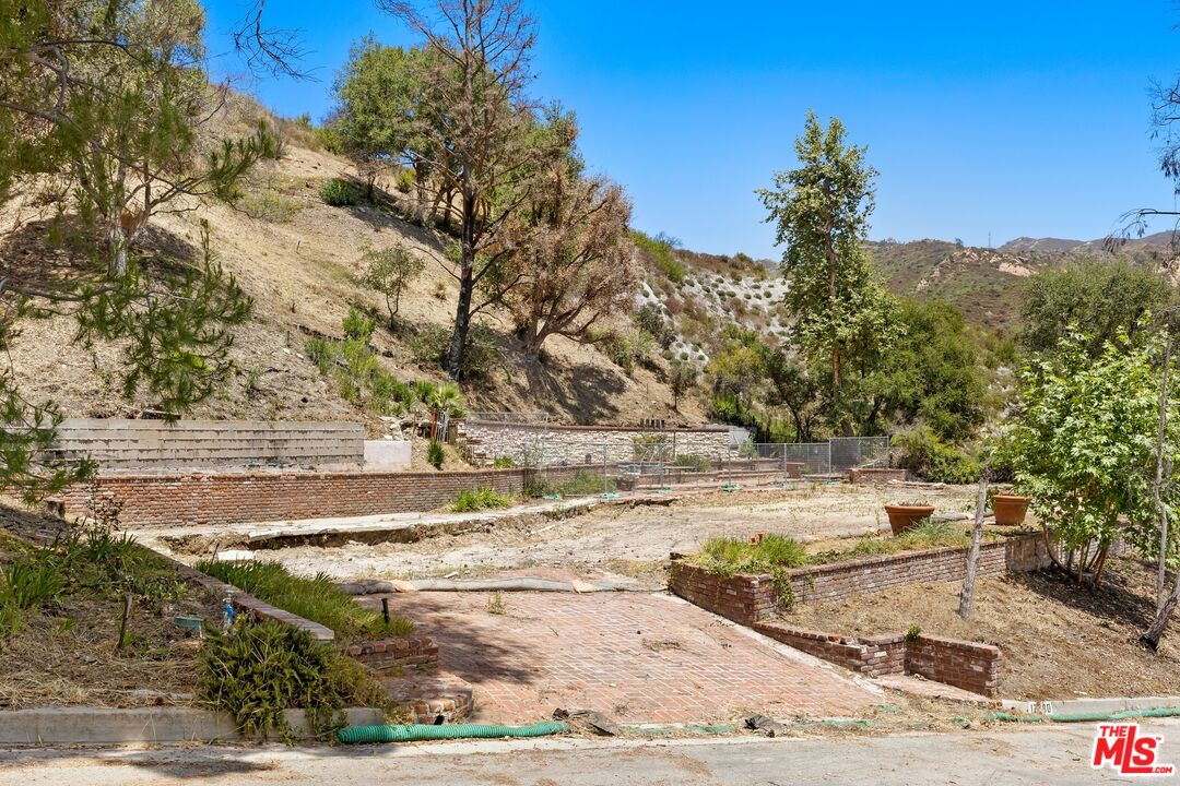 17780 Camino De Yatasto