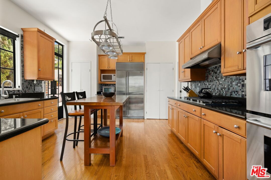 333 Dalehurst Ave