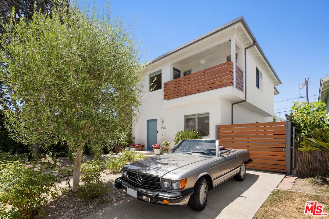 12545 Walsh Ave