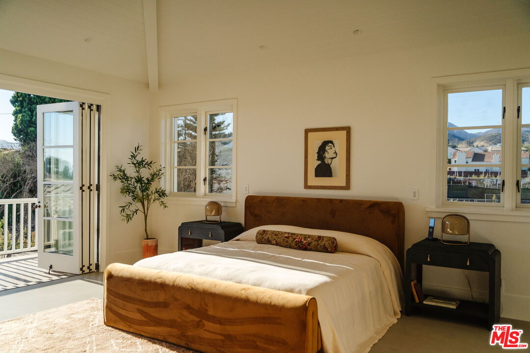 931 Chautauqua Blvd