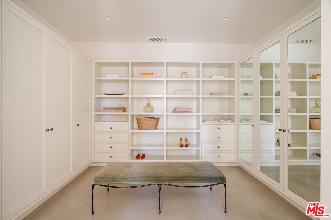 931 Chautauqua Blvd