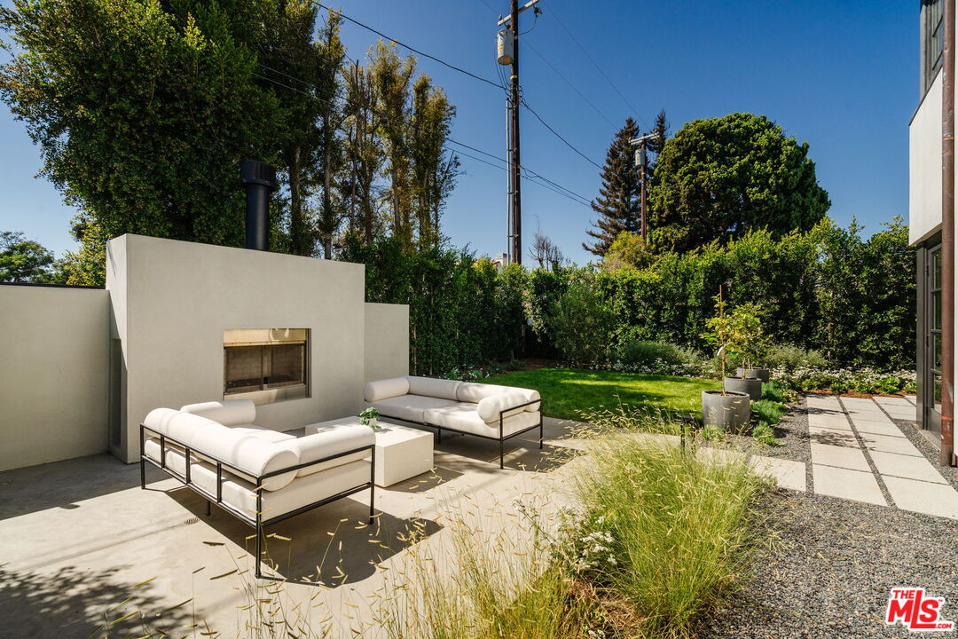 931 Chautauqua Blvd