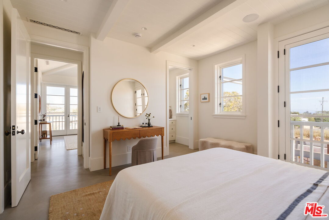 931 Chautauqua Blvd