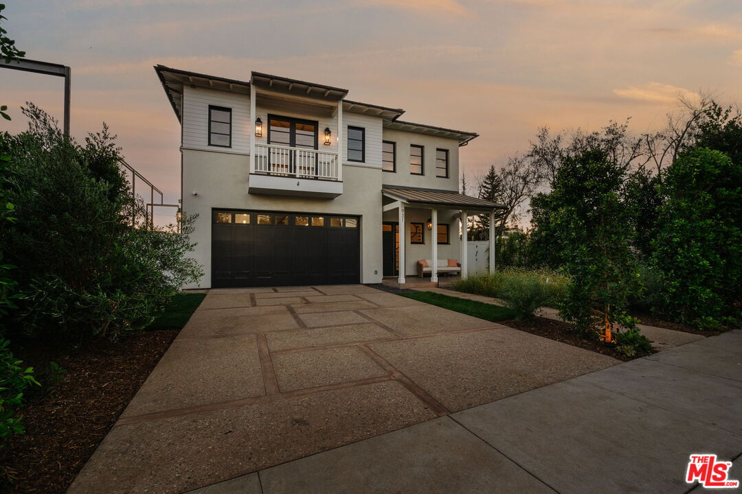 931 Chautauqua Blvd