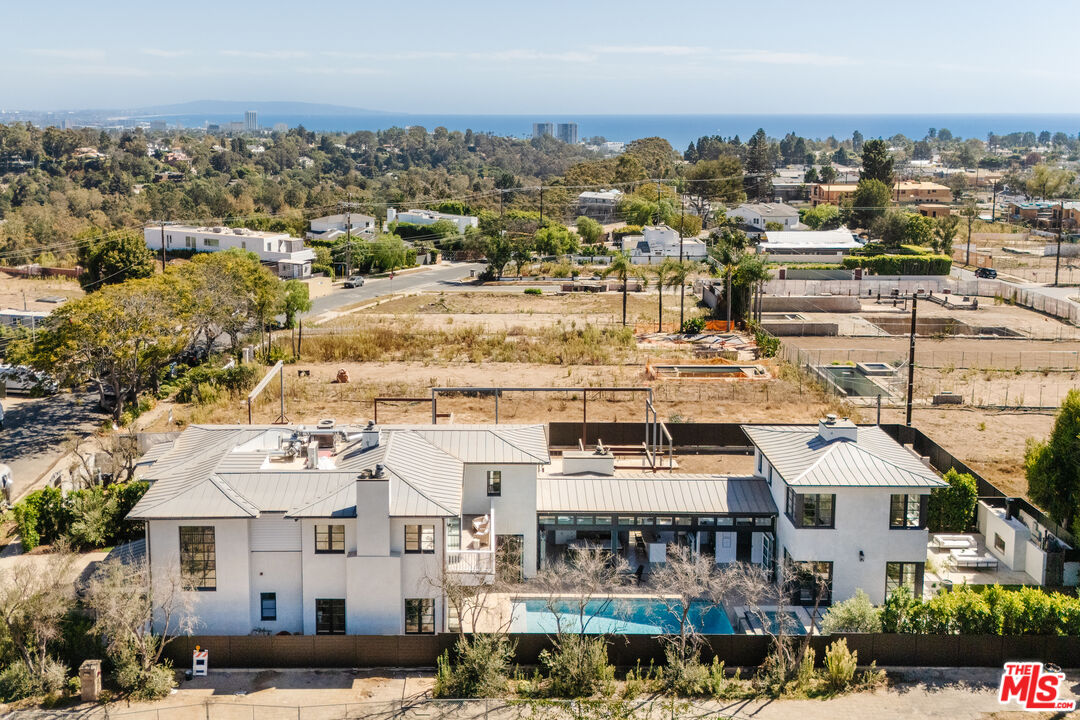 931 Chautauqua Blvd