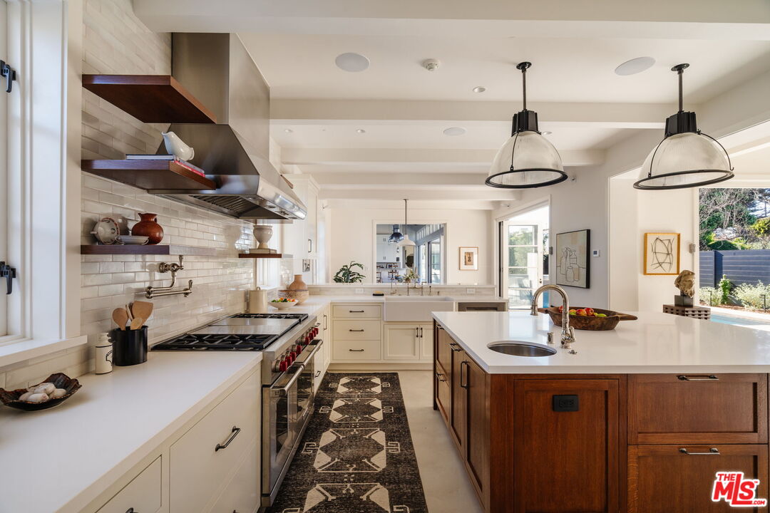 931 Chautauqua Blvd