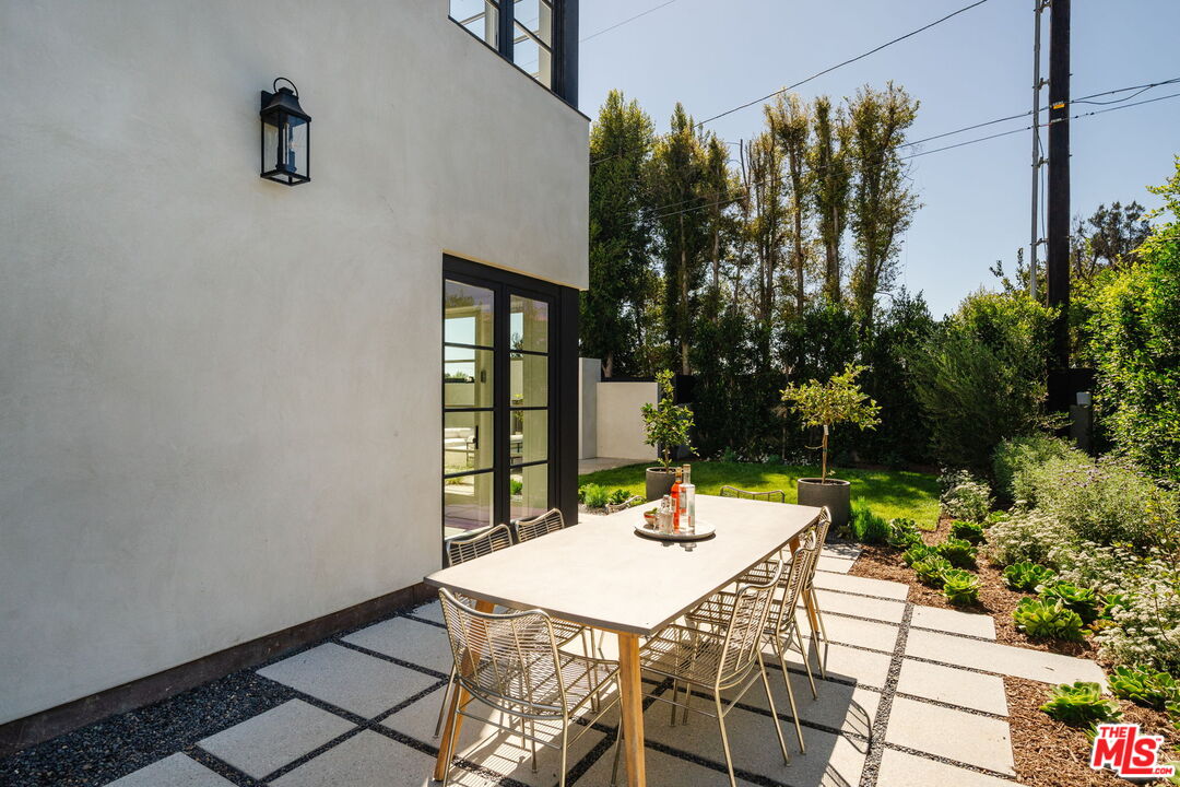 931 Chautauqua Blvd