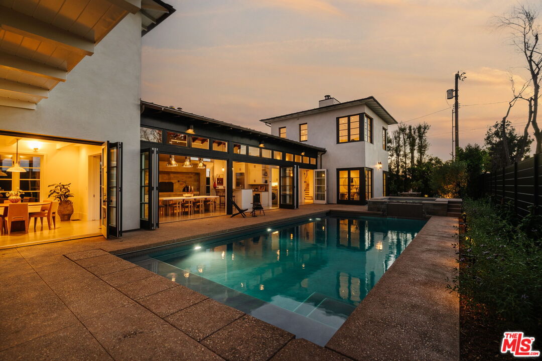 931 Chautauqua Blvd