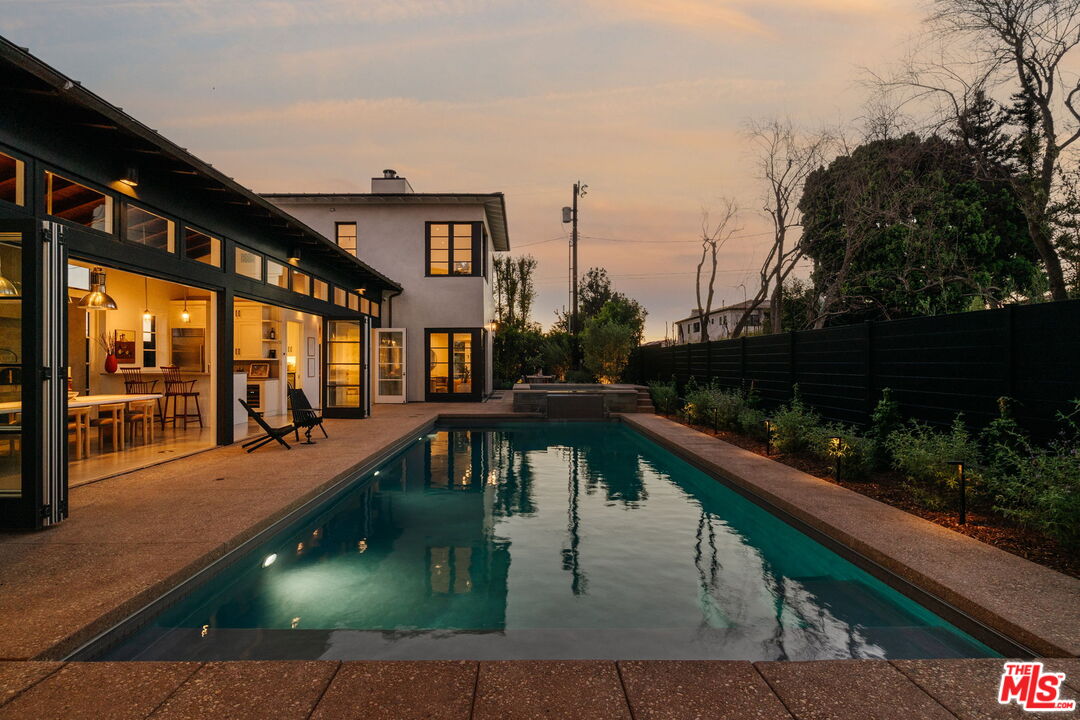 931 Chautauqua Blvd