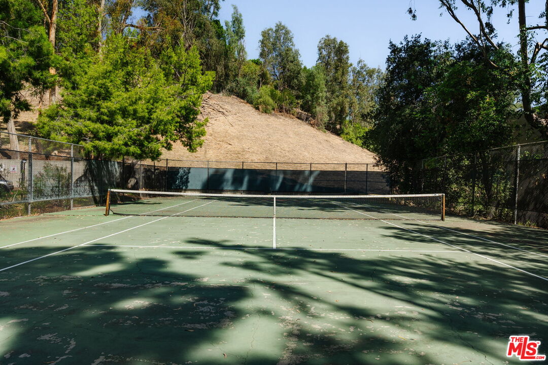 22125 Burbank Blvd Unit: 7