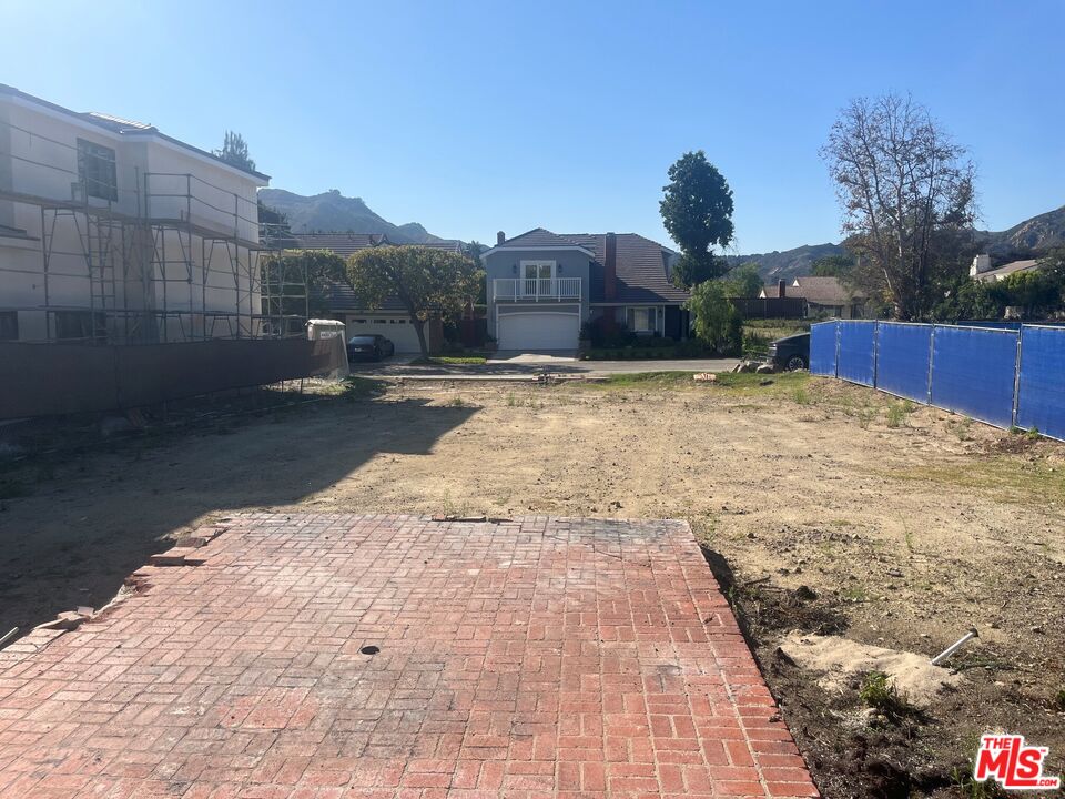 17241 Avenida De La Herradura