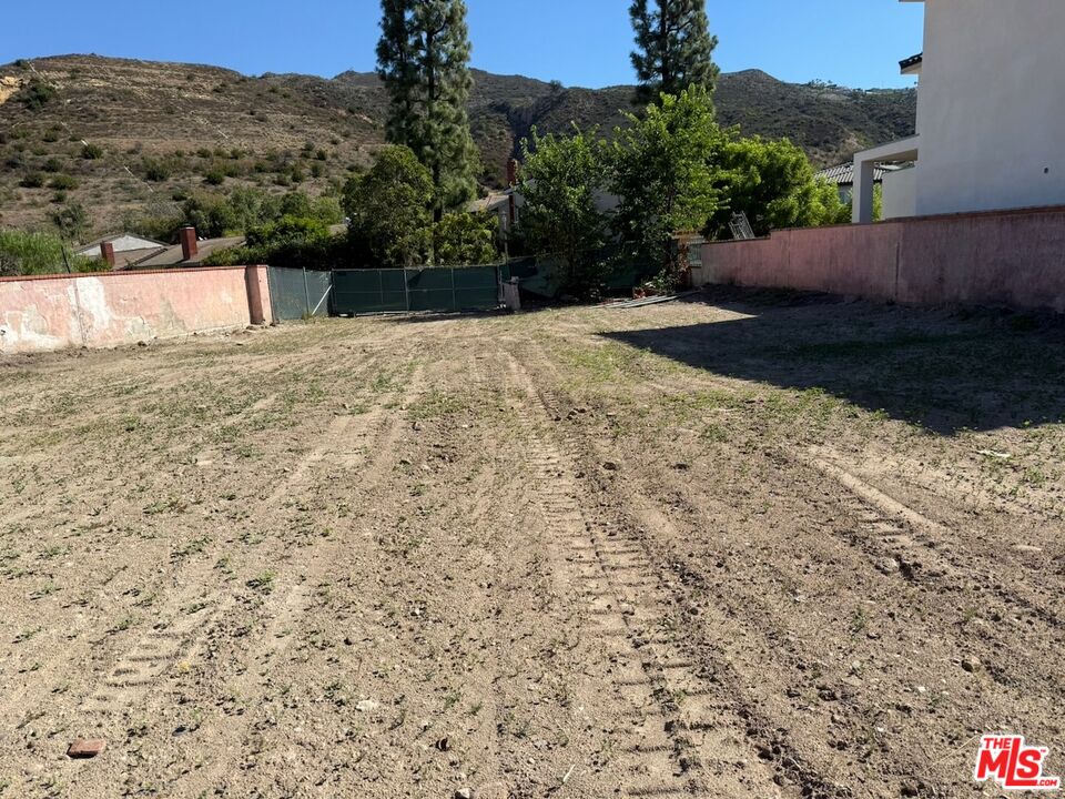 17290 Avenida De La Herradura
