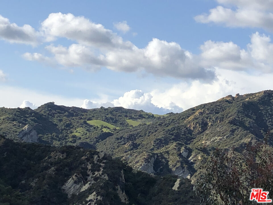 17290 Avenida De La Herradura