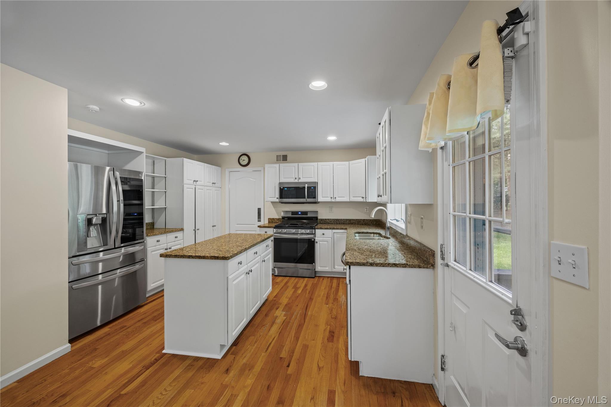 3050 Chen Court