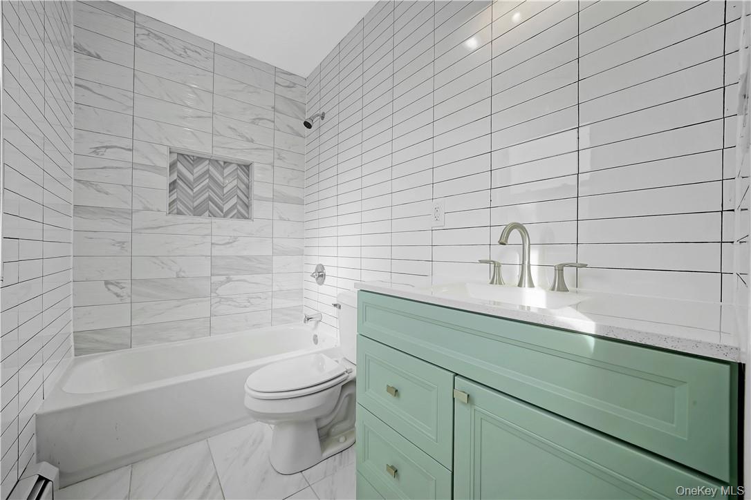 173 Washington Street Unit: 2