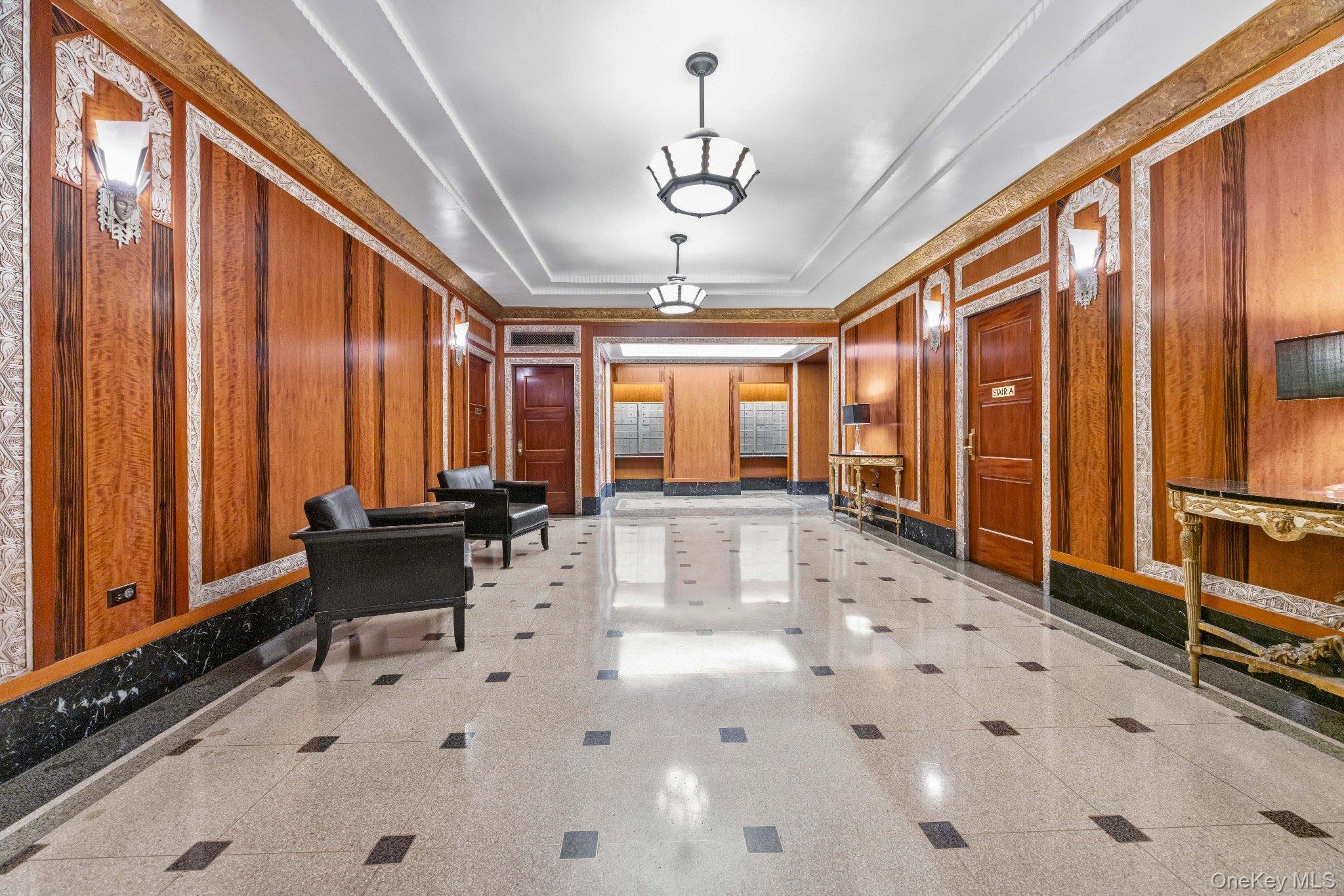 300 W 23rd Street Unit: 2K