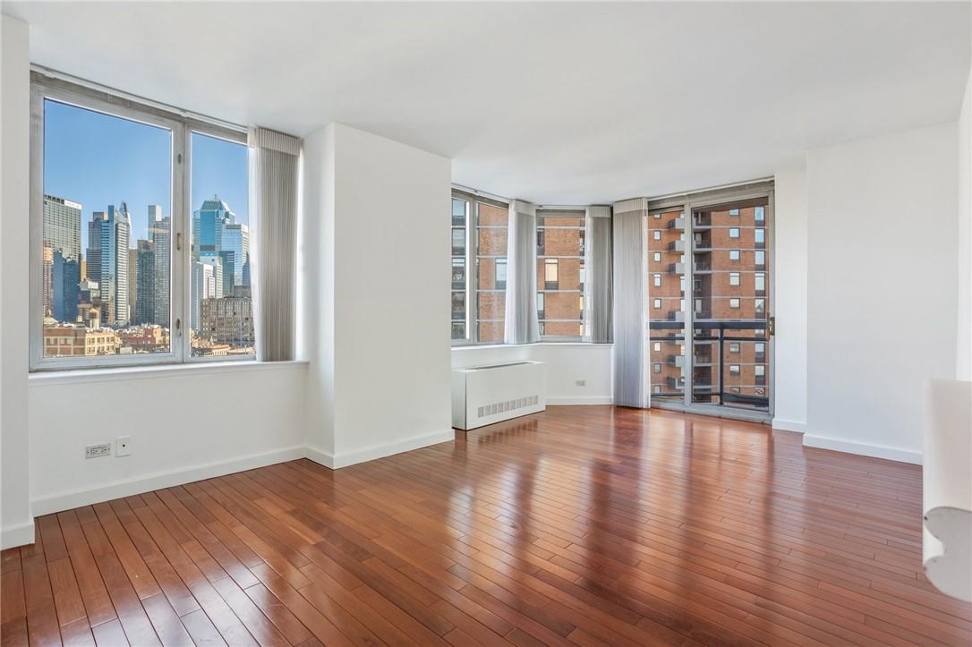500 W 43rd Street Unit: 15E